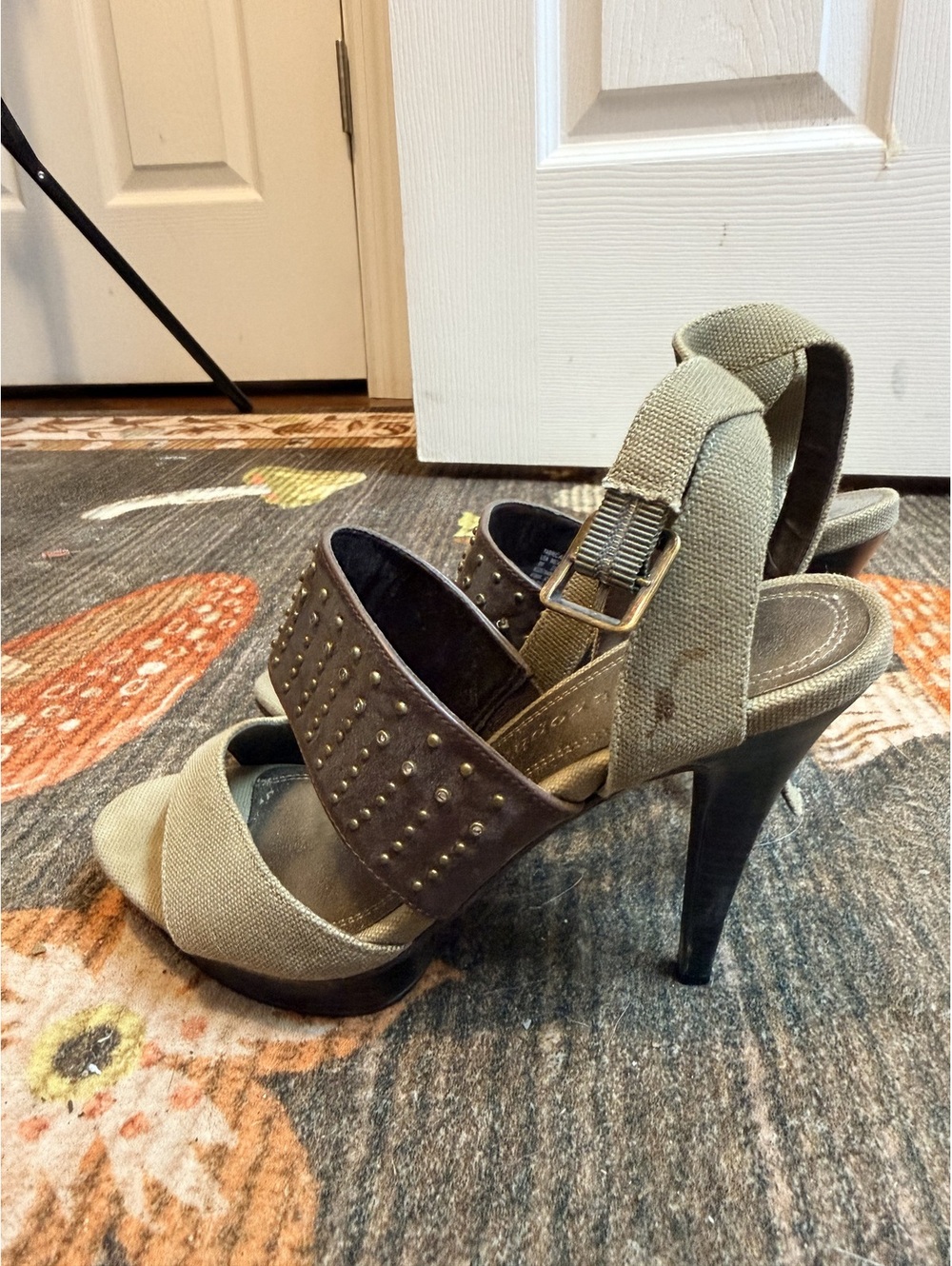 Apostrophe Studded Wood Heel Sandals Suede Canvas Womens 6
